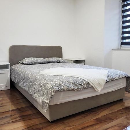 Stara Posta Apartment 5 Grosuplje Bagian luar foto